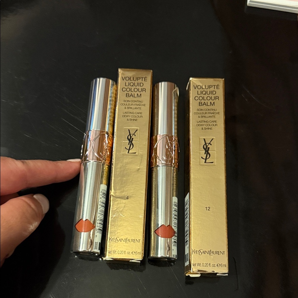 Yves Saint Laurent RV  Lip Balm Duo. Colors 12 Chase me Nude & 4 Spy on me Nude